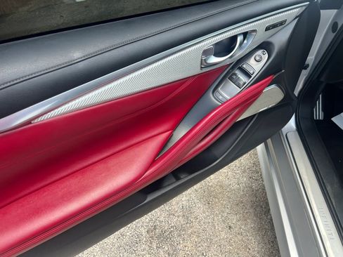 Used 2017 INFINITI Q60 Red Sport 400 AWD/4WD image 14