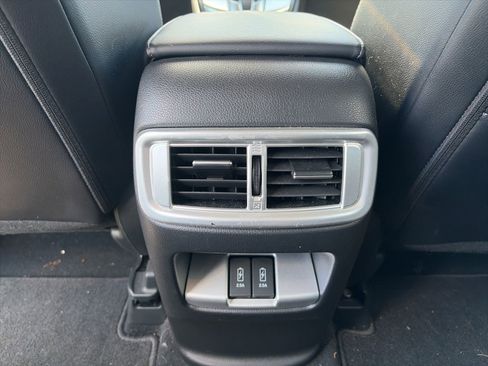 Used 2018 Honda CR-V Touring image 10