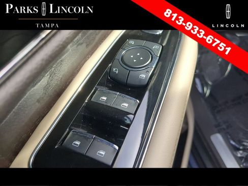 Used 2023 Lincoln Navigator Reserve AWD/4WD image 16