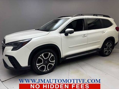 Used 2023 Subaru Ascent Limited w/ Technology Package AWD/4WD image 2