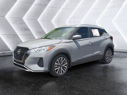 Used 2023 Nissan Kicks SV