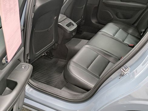 Used 2022 Volvo S60 B5 Momentum w/ Premium Package image 26