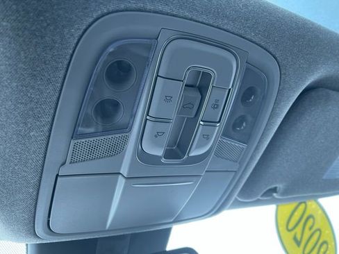 Used 2020 Hyundai Santa Fe Limited image 37