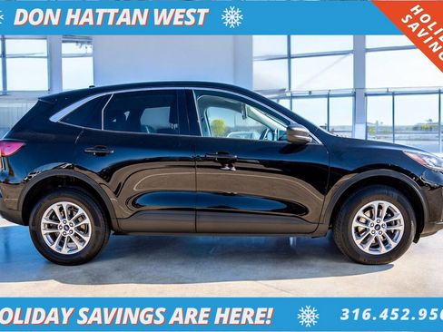 Used 2022 Ford Escape SE w/ Cold Weather Package image 31