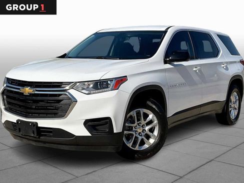 Used 2018 Chevrolet Traverse LS image 1