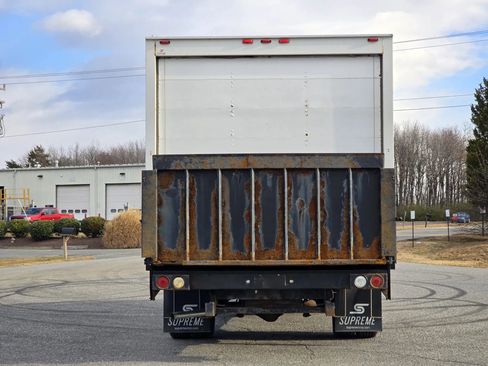 Used 2017 GMC Savana 3500 image 16