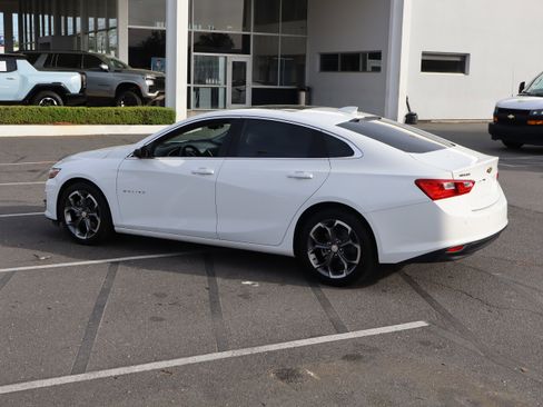 Used 2024 Chevrolet Malibu LT FWD image 8