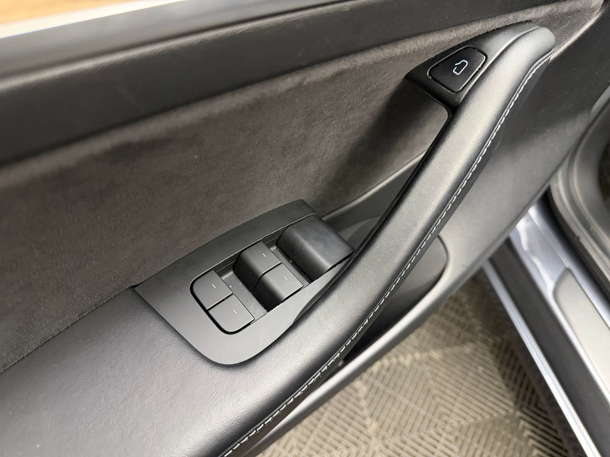 Used 2021 Tesla Model 3 Long Range AWD/4WD image 12