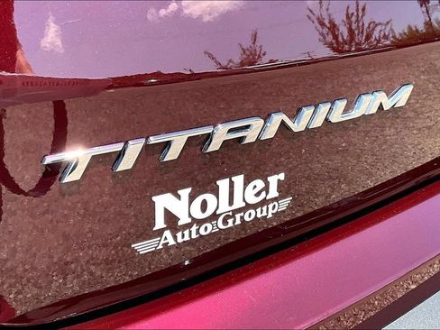 Certified 2024 Ford Edge Titanium AWD/4WD image 8