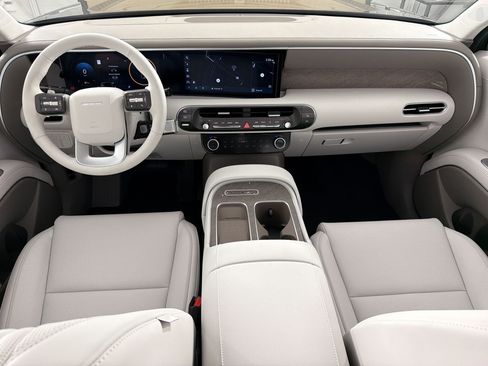 Used 2026 Hyundai Palisade SEL FWD image 16