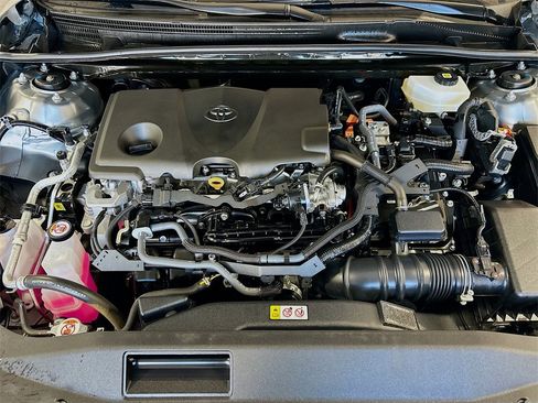 Used 2025 Toyota Camry LE image 26