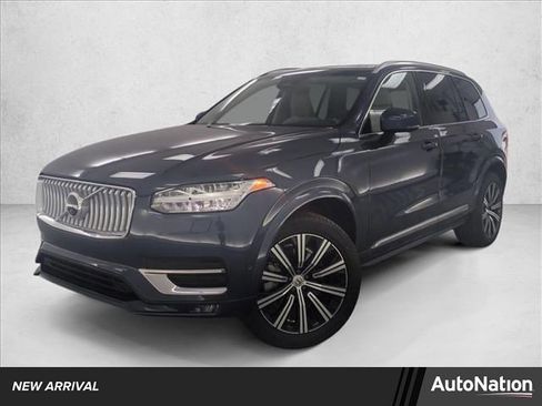 Used 2025 Volvo XC90 B5 Plus w/ Protection Package Premier AWD/4WD image 1