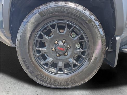 Used 2025 Toyota 4Runner TRD Off-Road Premium w/ Tow Technology Package AWD/4WD image 30