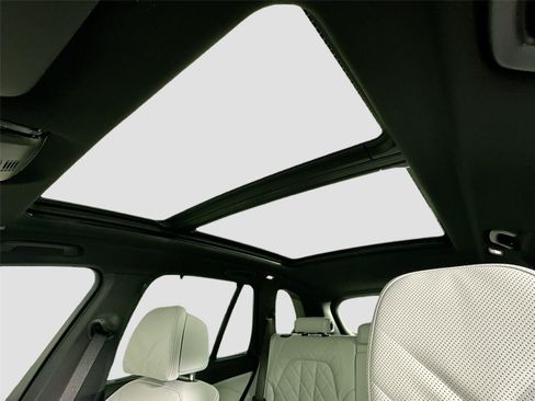 New 2026 BMW X5 xDrive50e AWD/4WD image 46