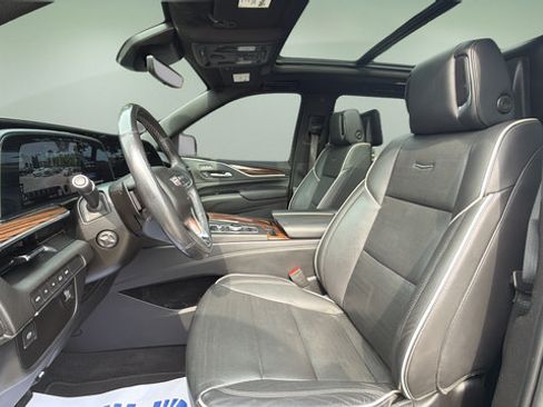 Used 2021 Cadillac Escalade ESV Premium Luxury AWD/4WD image 12