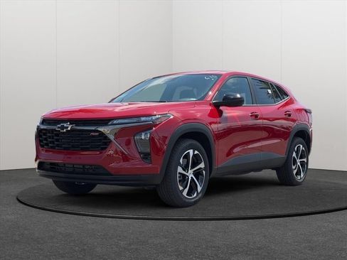 New 2026 Chevrolet Trax RS w/ Driver Confidence Package FWD image 3