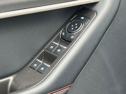 Used 2026 Ford Explorer ST-Line AWD/4WD image 18