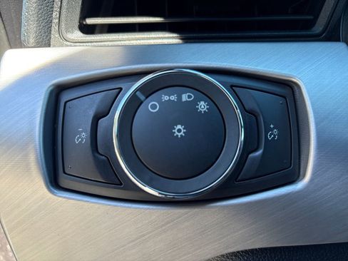 Used 2022 Ford Mustang Premium image 23