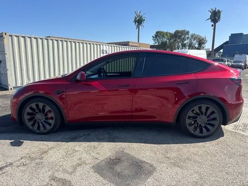 Used 2025 Tesla Model Y Performance AWD/4WD image 9
