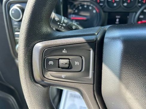 Used 2020 Chevrolet Silverado 1500 Custom w/ Custom Value Package AWD/4WD image 17