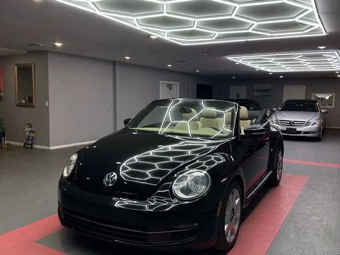 Used 2015 Volkswagen Beetle 1.8T image 9