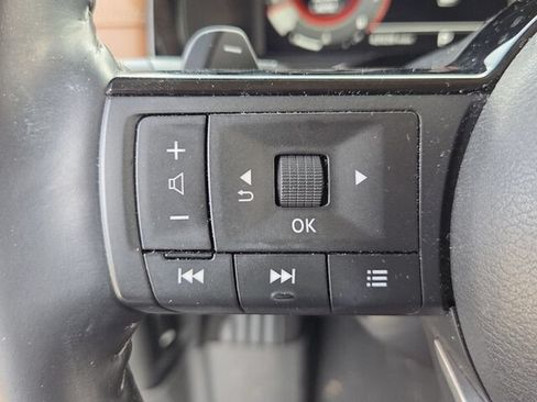 Used 2023 Nissan Pathfinder Platinum AWD/4WD image 26