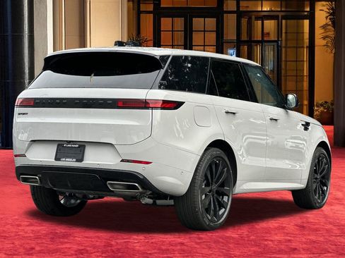 New 2026 Land Rover Range Rover Sport Dynamic SE image 10