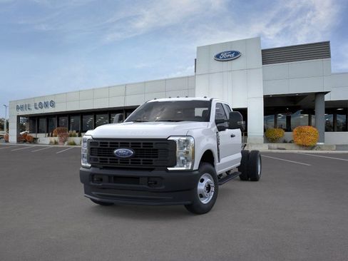 New 2025 Ford F350 XL w/ Snow Plow Prep Package AWD/4WD image 2