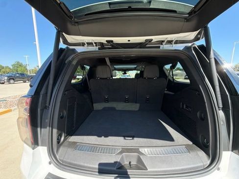 Certified 2022 Chevrolet Suburban High Country AWD/4WD image 28
