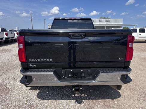 Used 2025 Chevrolet Silverado 3500 LT w/ Texas Edition AWD/4WD image 4