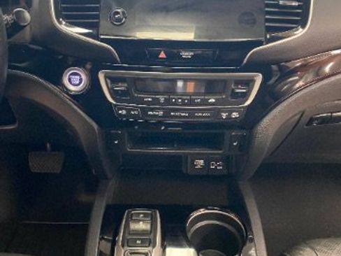Used 2020 Honda Passport Touring image 21