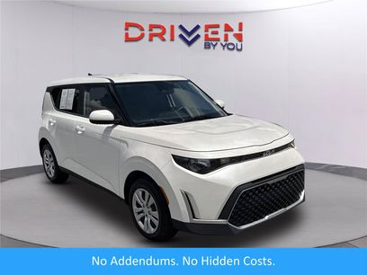 Used 2023 Kia Soul LX