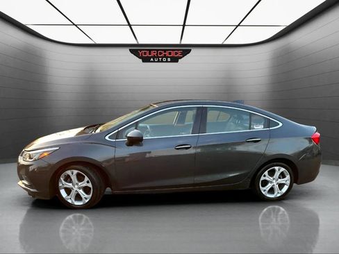 Used 2017 Chevrolet Cruze Premier image 8