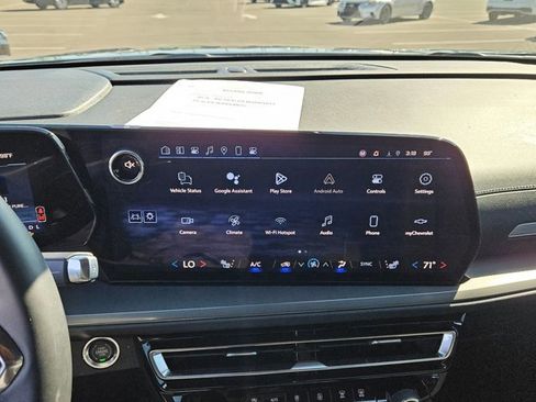 Used 2024 Chevrolet Traverse LS image 12