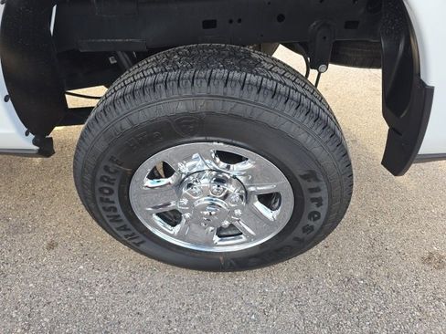 Used 2025 RAM 2500 Tradesman image 8