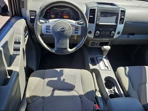 Used 2019 Nissan Frontier SV AWD/4WD image 11