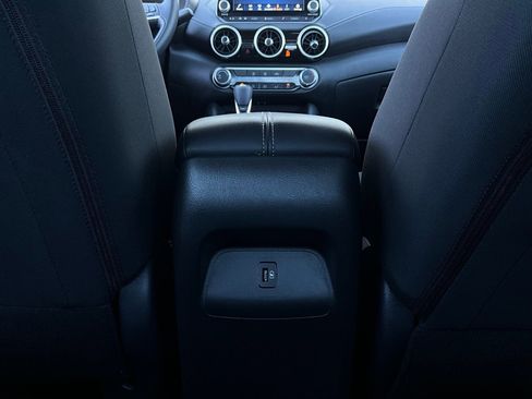 Used 2025 Nissan Sentra SV image 12