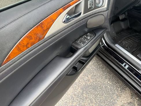 Used 2020 Lincoln MKZ Reserve w/ Monochromatic Package FWD image 14