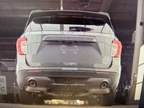 Certified 2023 Ford Explorer XLT w/ Equipment Group 202A AWD/4WD image 24