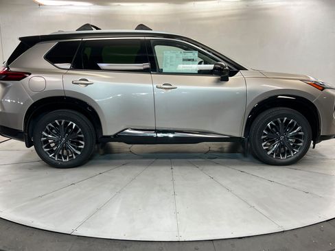 New 2026 Nissan Rogue Platinum w/ Platinum Premium Package AWD/4WD image 6