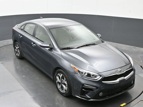 Used 2020 Kia Forte LXS FWD image 33