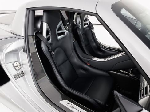 Used 2004 Porsche Carrera GT RWD image 36