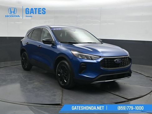 Used 2023 Ford Escape Active AWD/4WD image 4