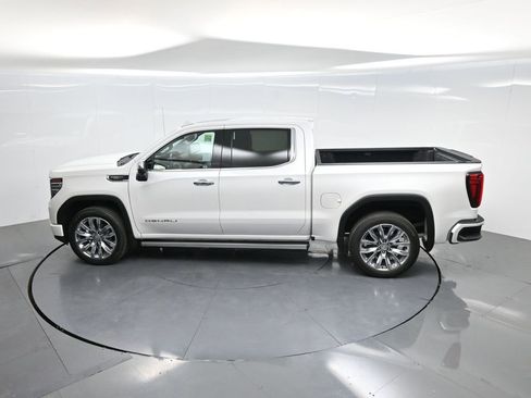 Used 2023 GMC Sierra 1500 Denali w/ Denali Reserve Package AWD/4WD image 65