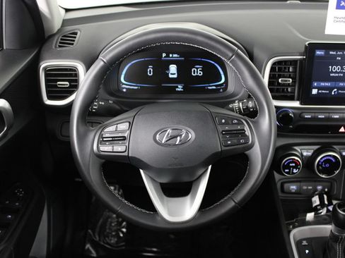Certified 2026 Hyundai Venue SEL FWD image 10
