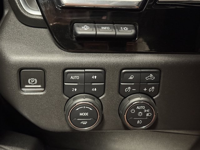 Used 2023 Chevrolet Silverado 1500 LTZ w/ LTZ Premium Package AWD/4WD image 34