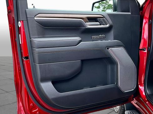 Used 2024 Chevrolet Silverado 1500 High Country w/ High Country Premium Package AWD/4WD image 23