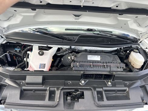 Used 2025 GMC Savana 3500 LT w/ LT Preferred Equipment Group image 21