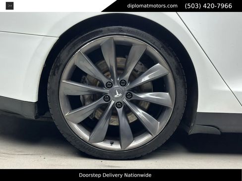Used 2013 Tesla Model S Performance image 35