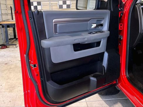 Used 2019 RAM 1500 Big Horn image 23